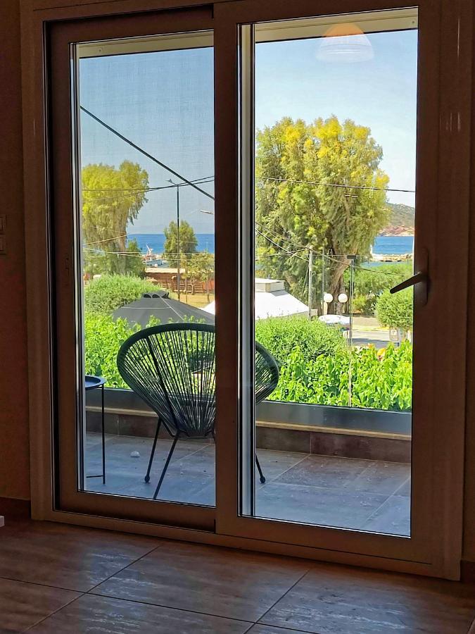 Seaview-Apartments Palaiá Fókaia エクステリア 写真