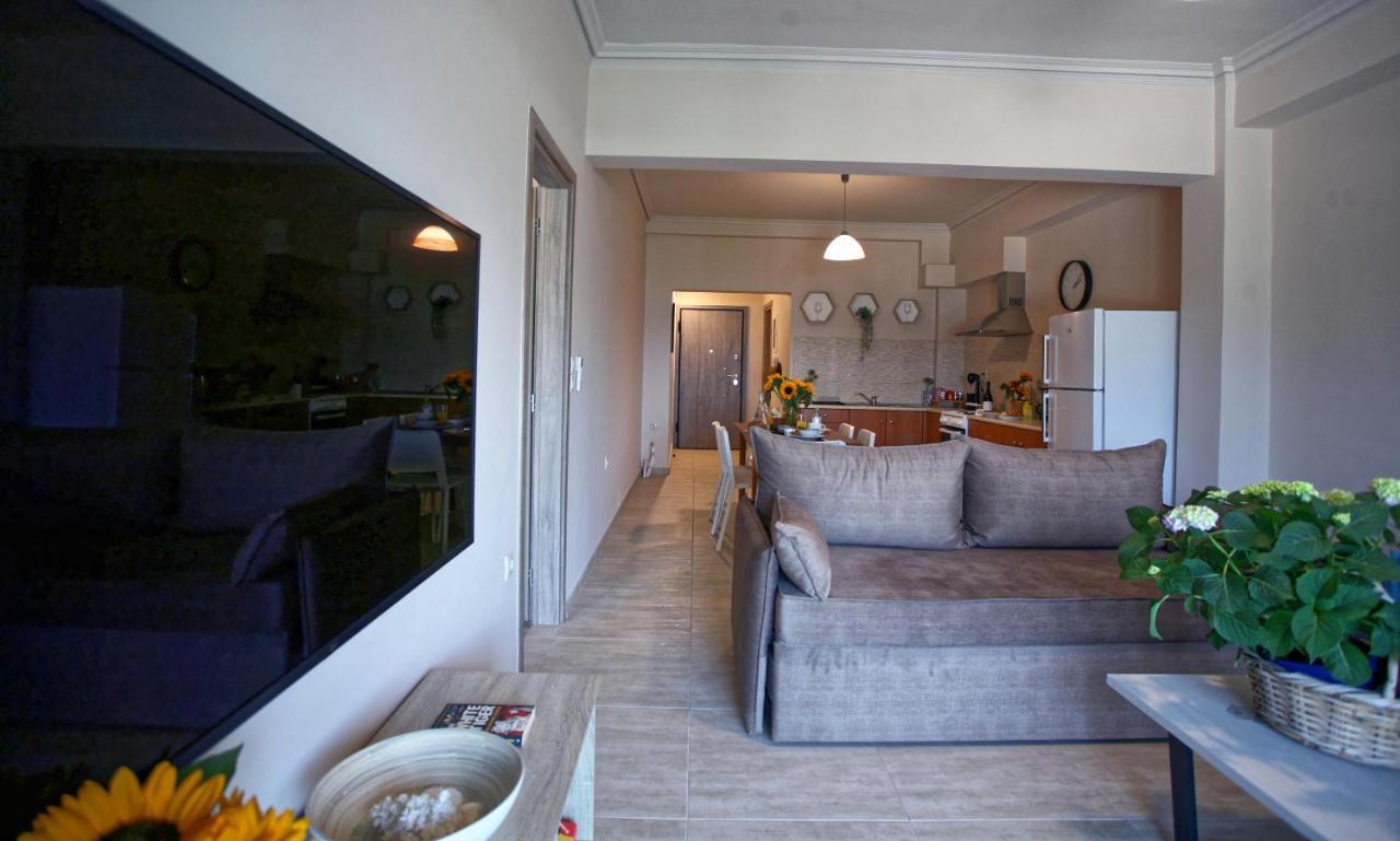 Seaview-Apartments Palaiá Fókaia エクステリア 写真