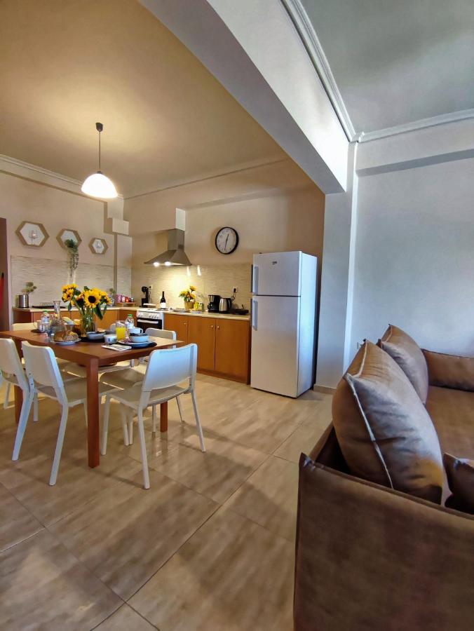 Seaview-Apartments Palaiá Fókaia エクステリア 写真