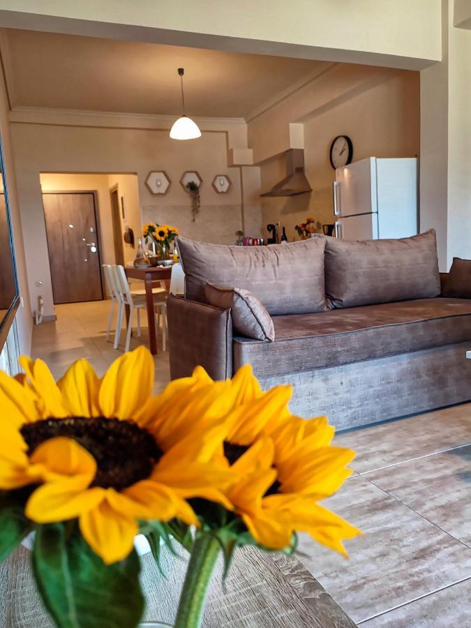 Seaview-Apartments Palaiá Fókaia エクステリア 写真