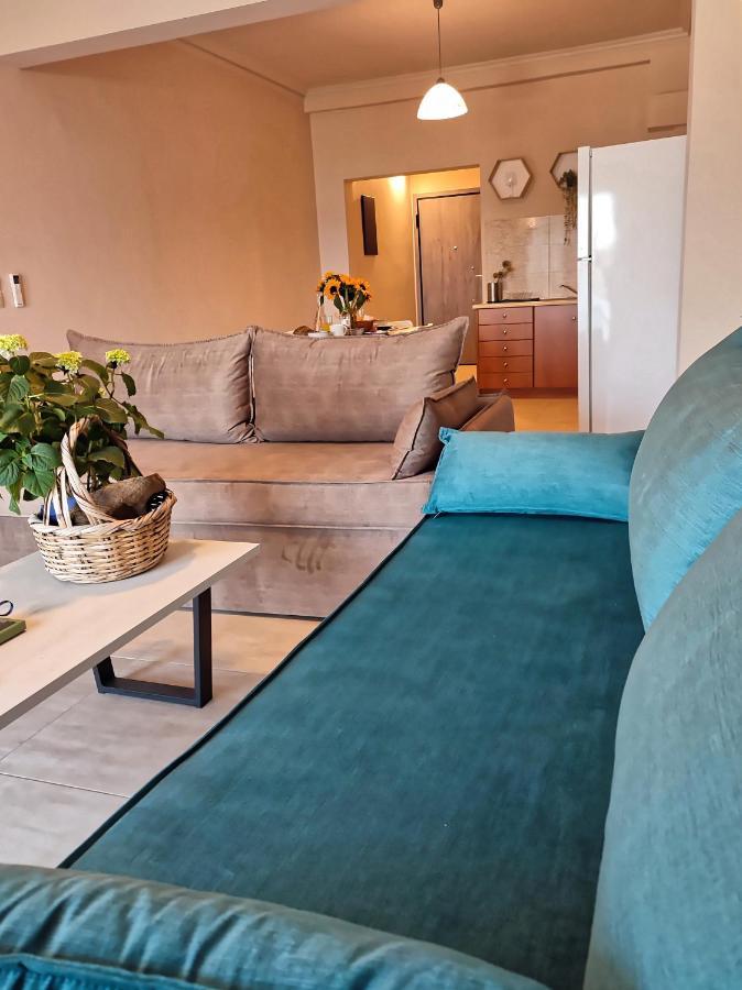Seaview-Apartments Palaiá Fókaia エクステリア 写真