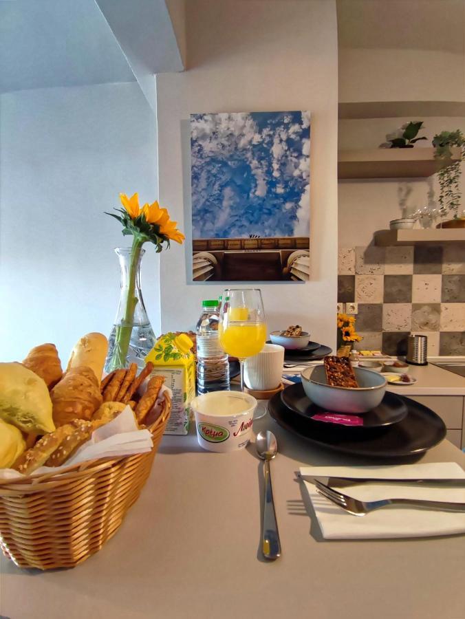 Seaview-Apartments Palaiá Fókaia エクステリア 写真