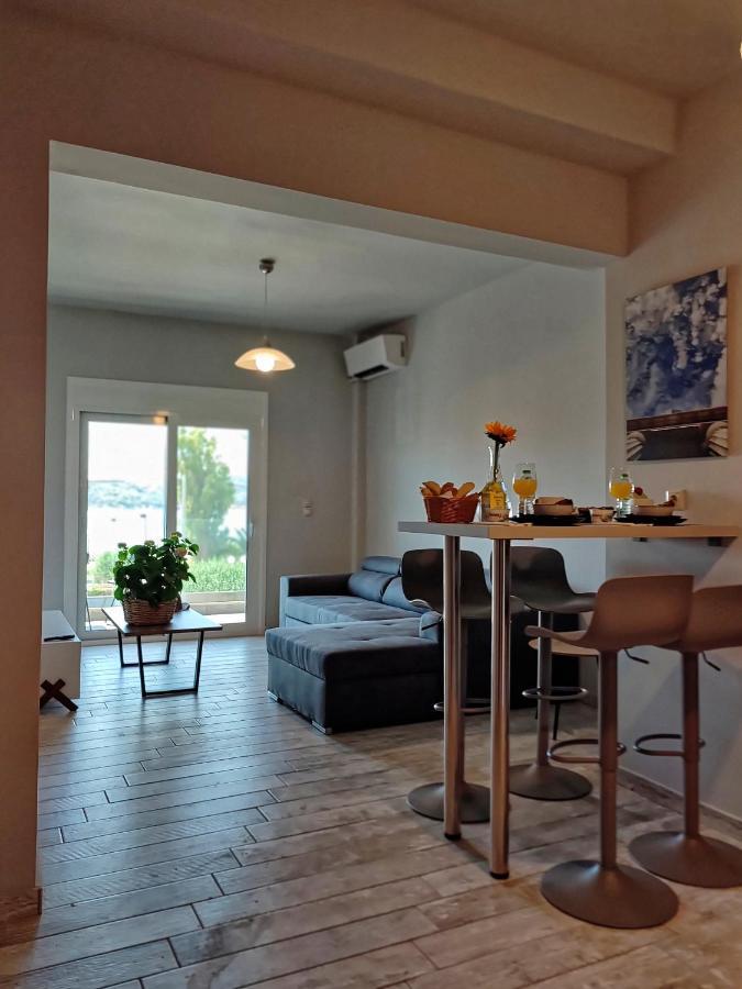 Seaview-Apartments Palaiá Fókaia エクステリア 写真